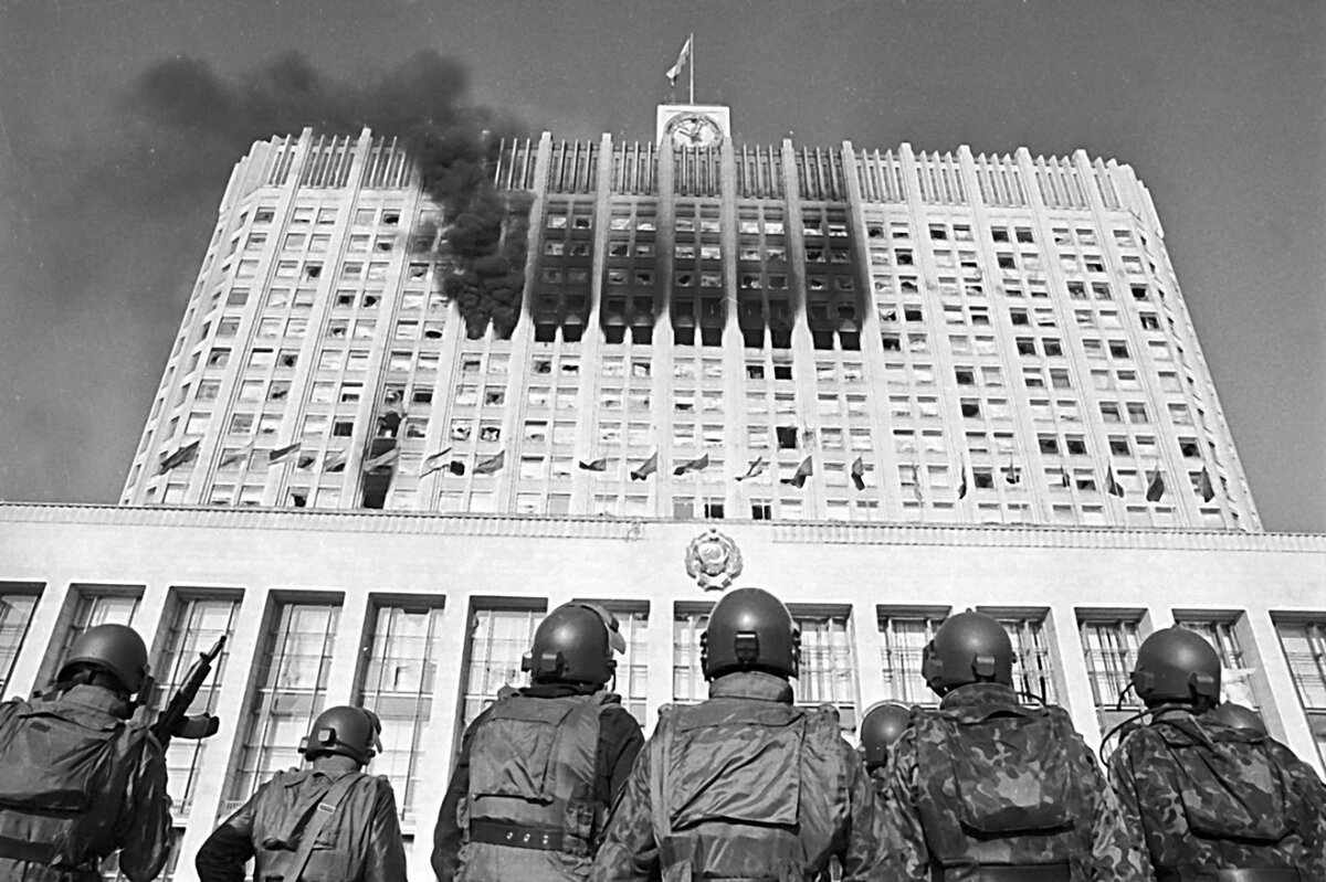 15 лет растрелу Дома Советов