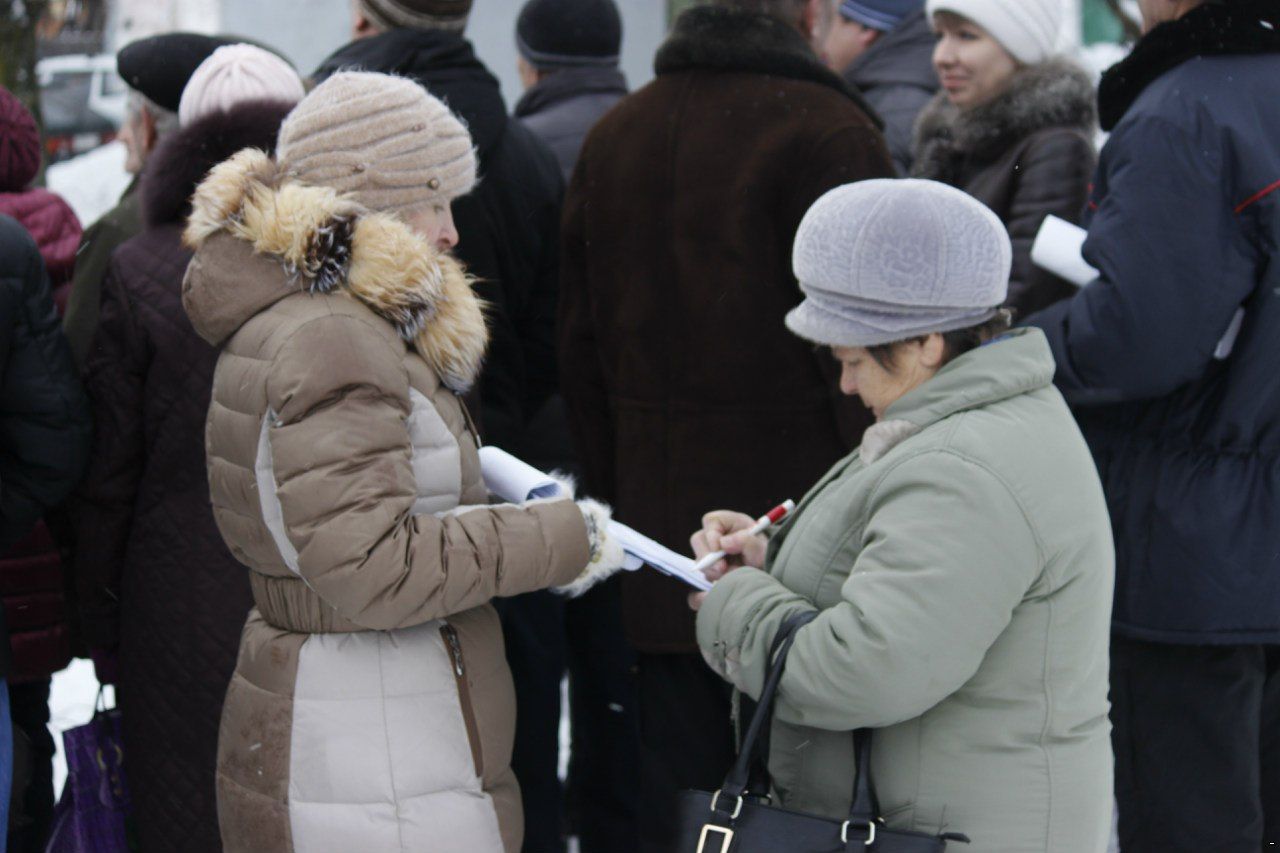Продолжается сбор подписей против переименования г.Тутаева чиновниками